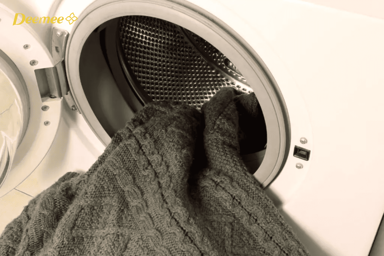 Cách giặt đồ len bằng máy giặt an toàn với chế độ phù hợp.